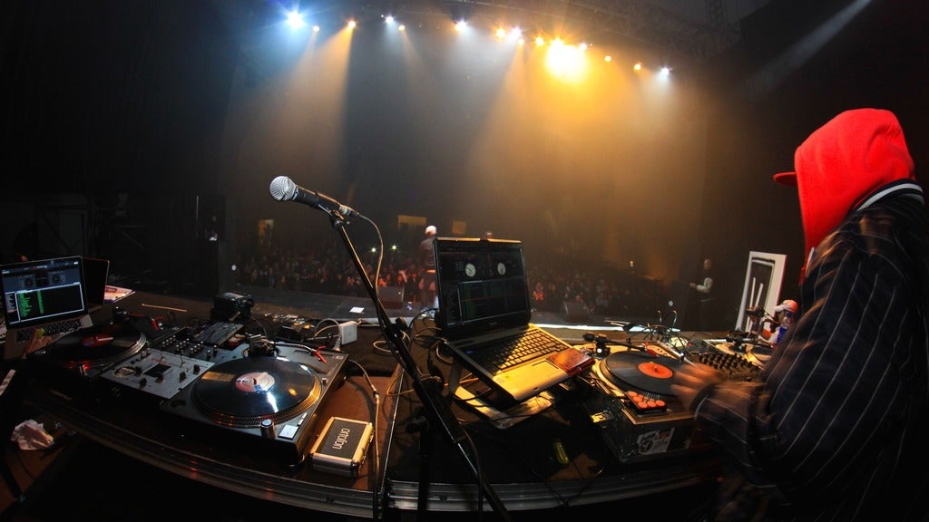 Rave Wave at Aggie Theatre